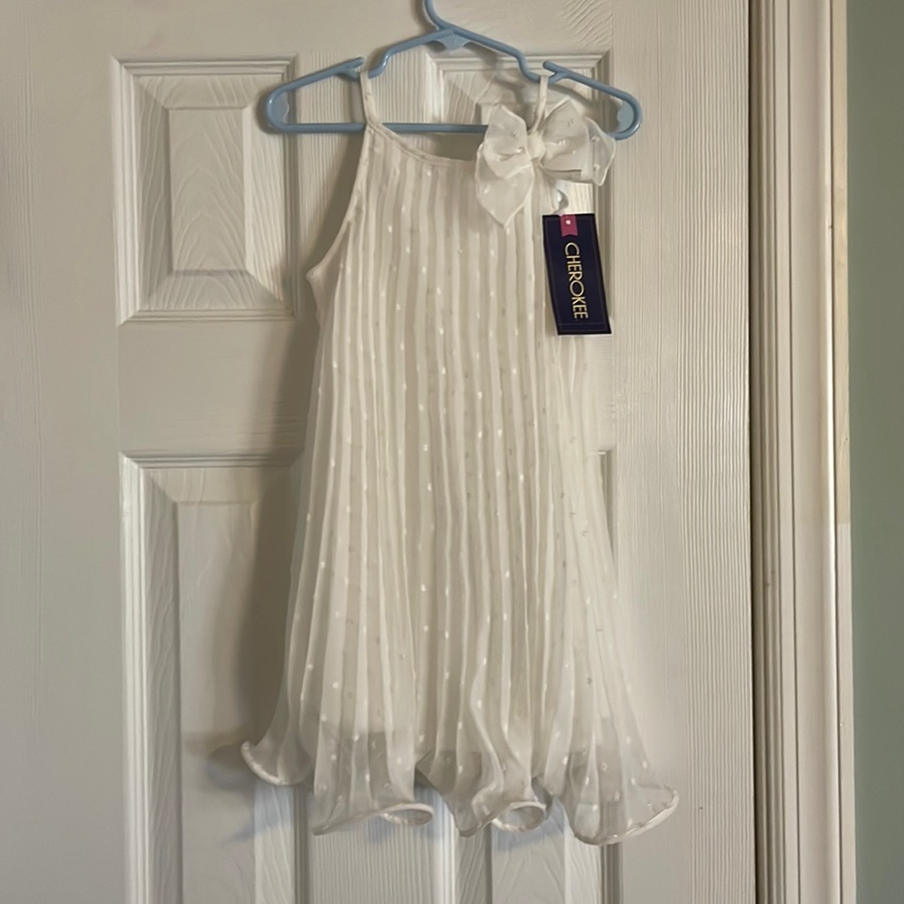 Beautiful NWT girls’ spaghetti strap dress!